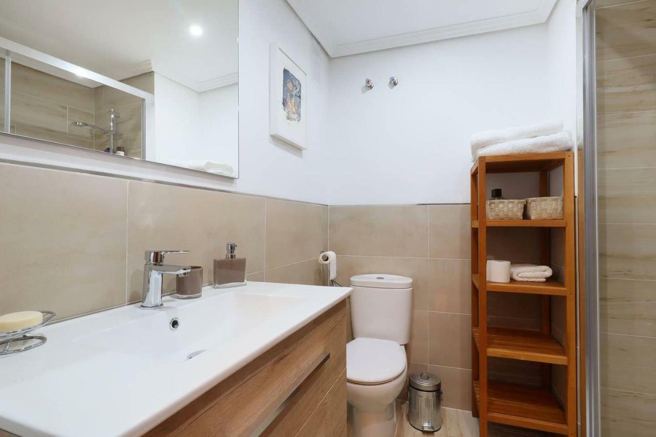 Centrum Con Parking Apartment