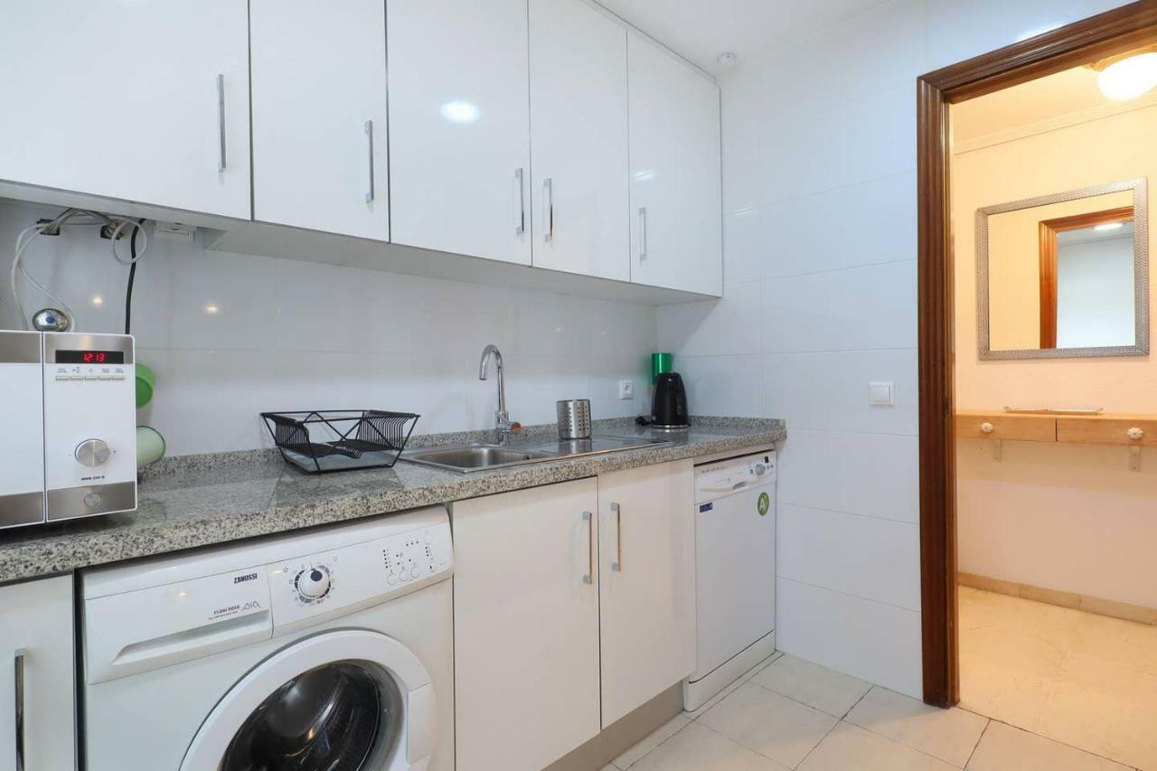 Centrum Con Parking Apartment